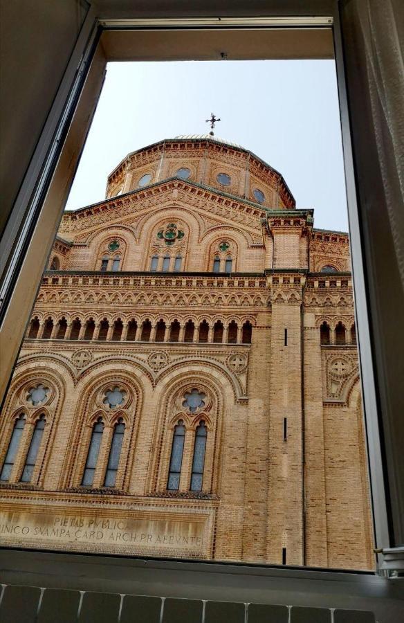 Camera E Bagno Privato A 3 Minuti Dalla Stazione Bologna Eksteriør bilde